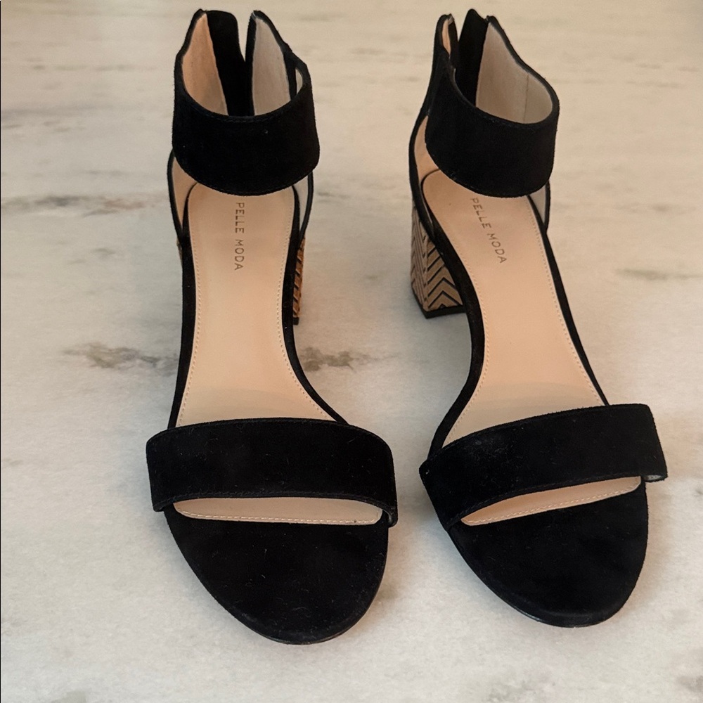 Size 10 Pelle Moda Black Suede Sandals 2 inch Decorative heel.
